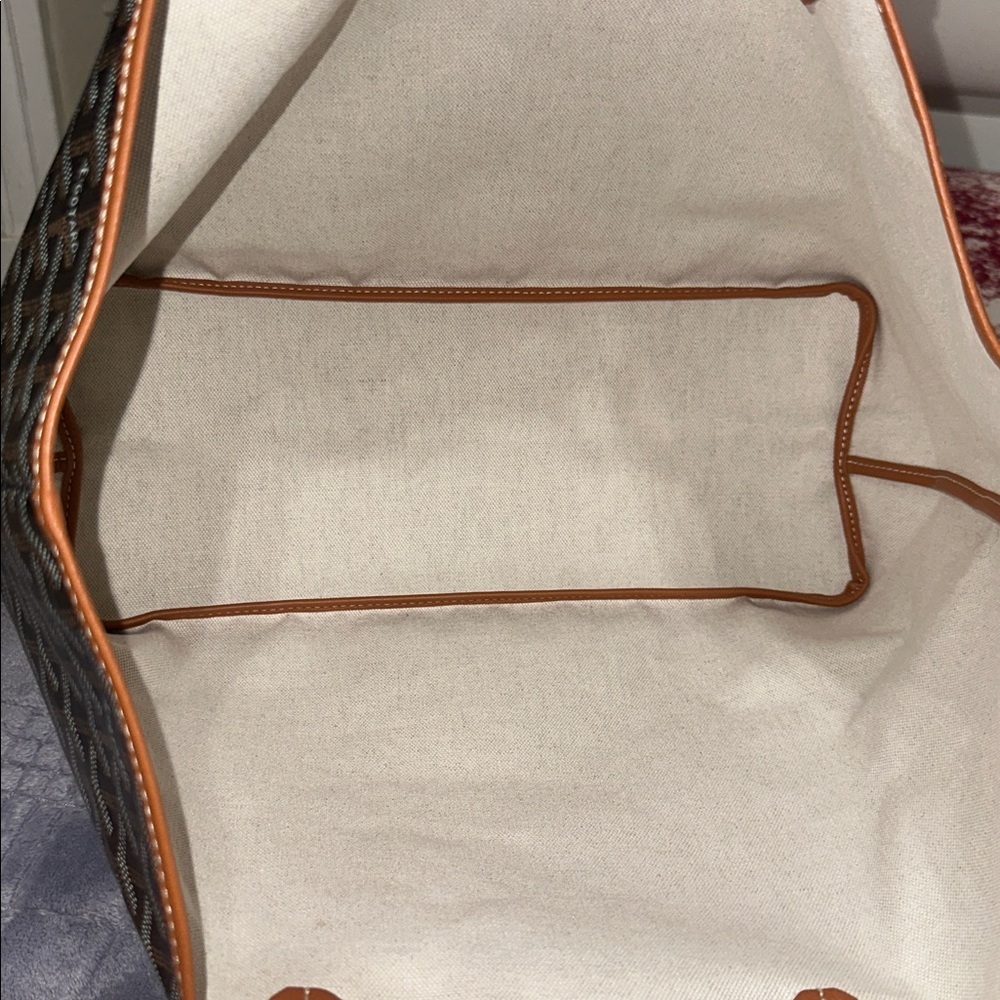 Goyard Tote Bag with Pouch - Picture 13 of 15